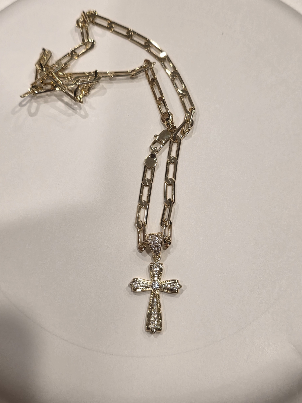 Gold Cross Pendant Necklace - Elegant Women's Jewelry